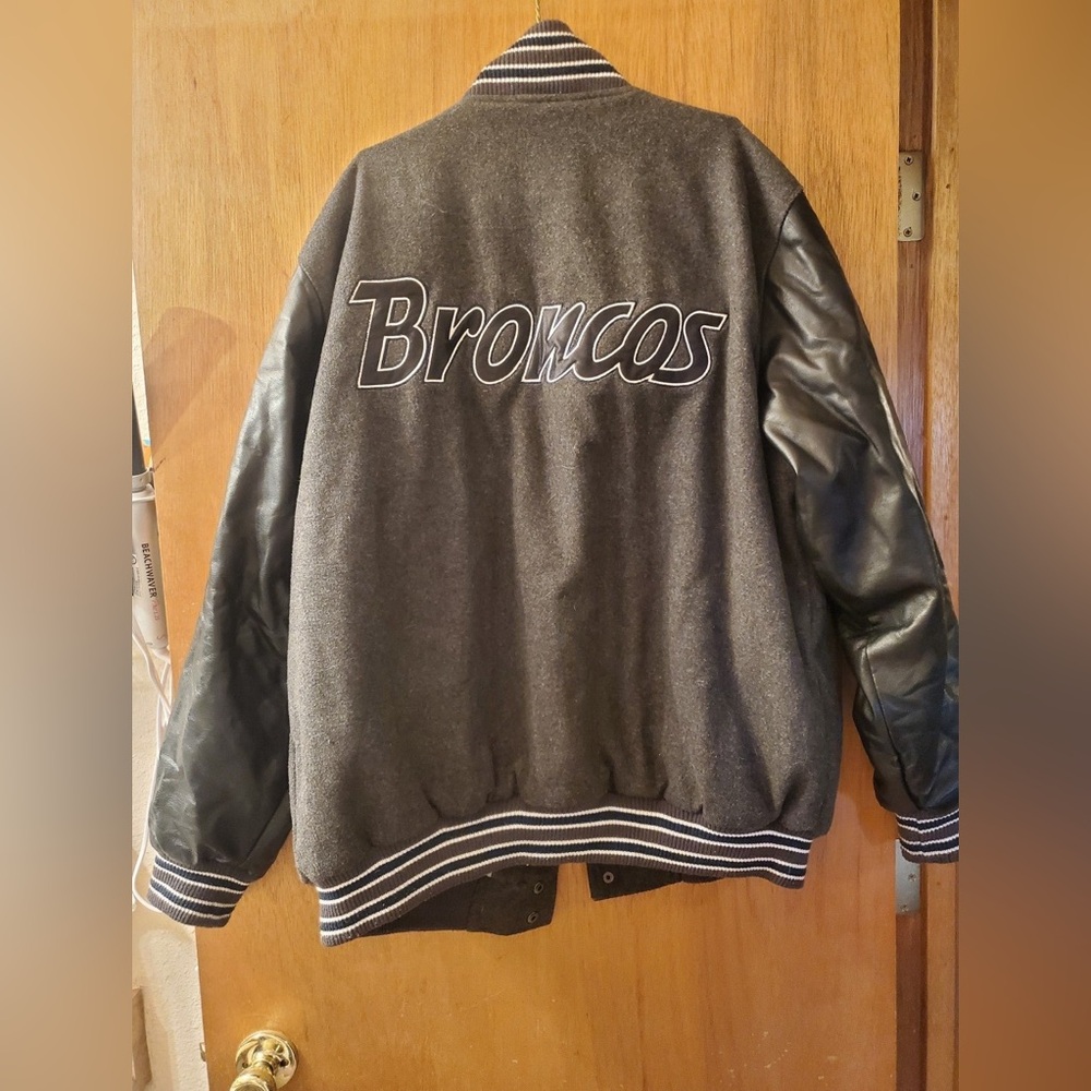 Lot of Denver Broncos Men’s clothing. Size XXL